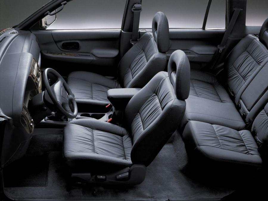  Mitsubishi Pajero Sport 1999 года  (фото 2 из 15)